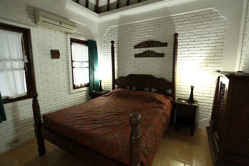 Hotel Puri Puri Kecil Seminyak